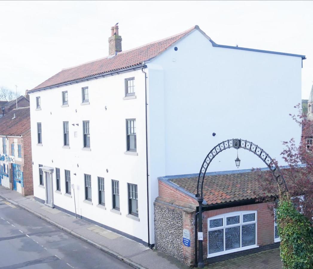 Sunset View, 2 Bedrooms In The Heart Of Holt With Parking Экстерьер фото